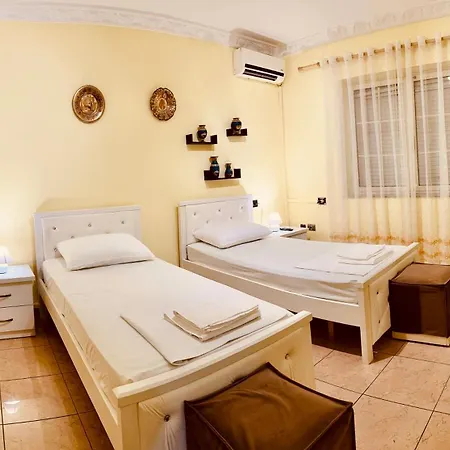 Daire Fun House Serenity *